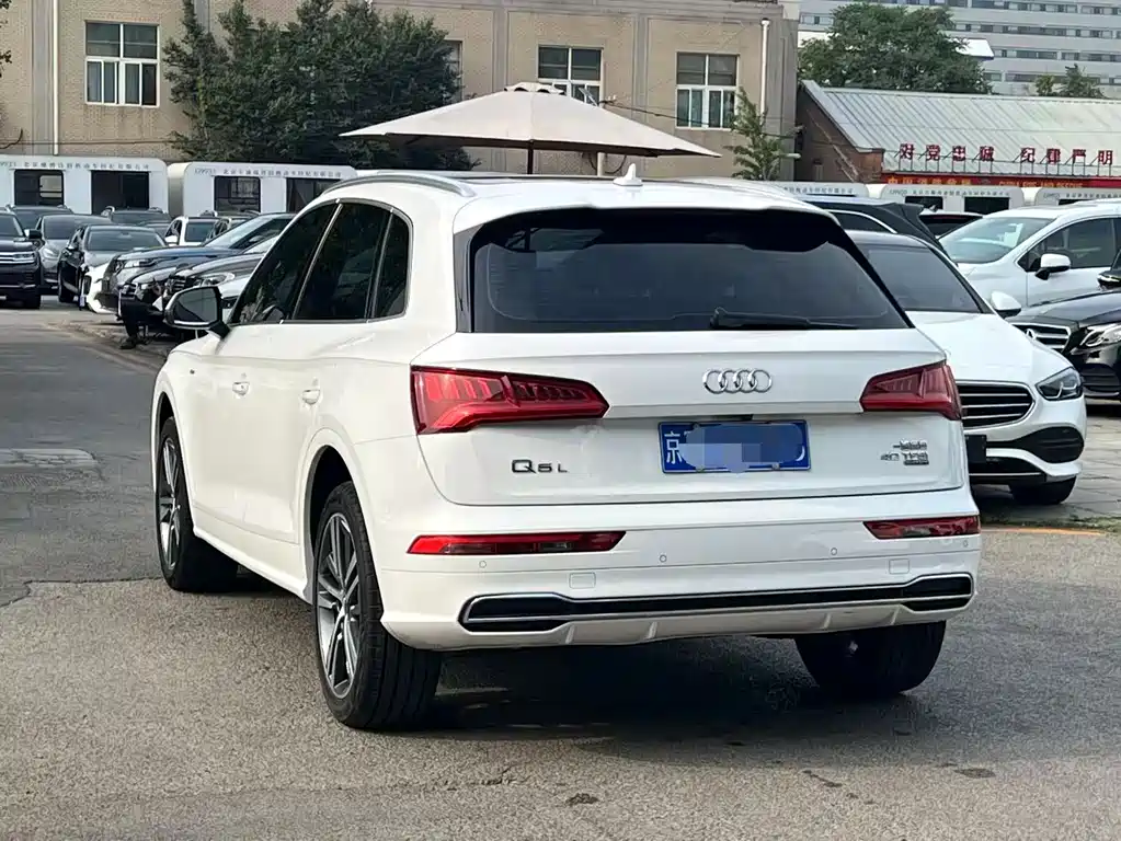 Audi Q5L 2018 40 TFSI Fashion VI