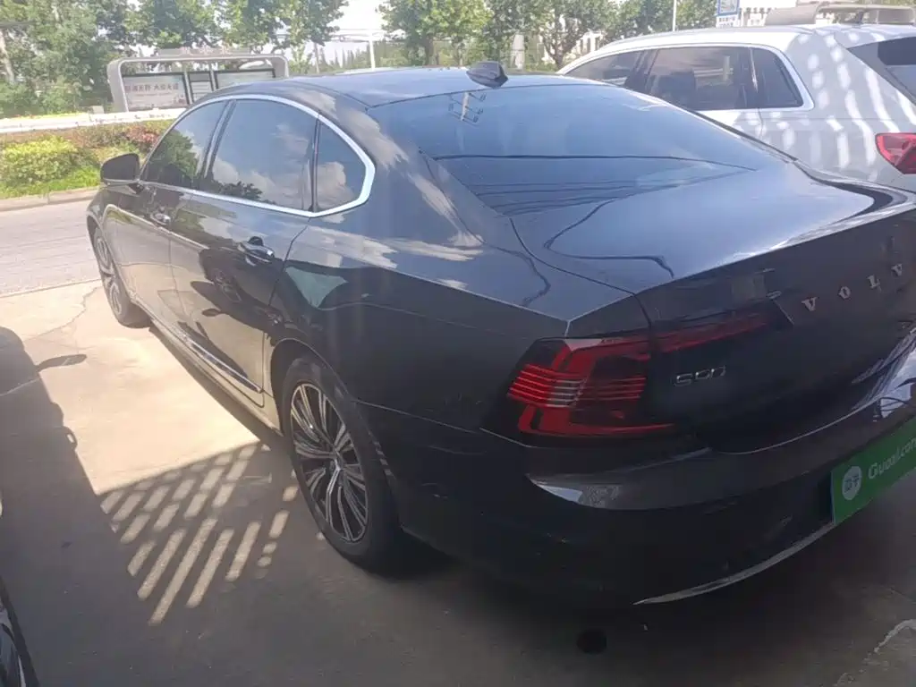 Volvo S90 — миниатюра 5