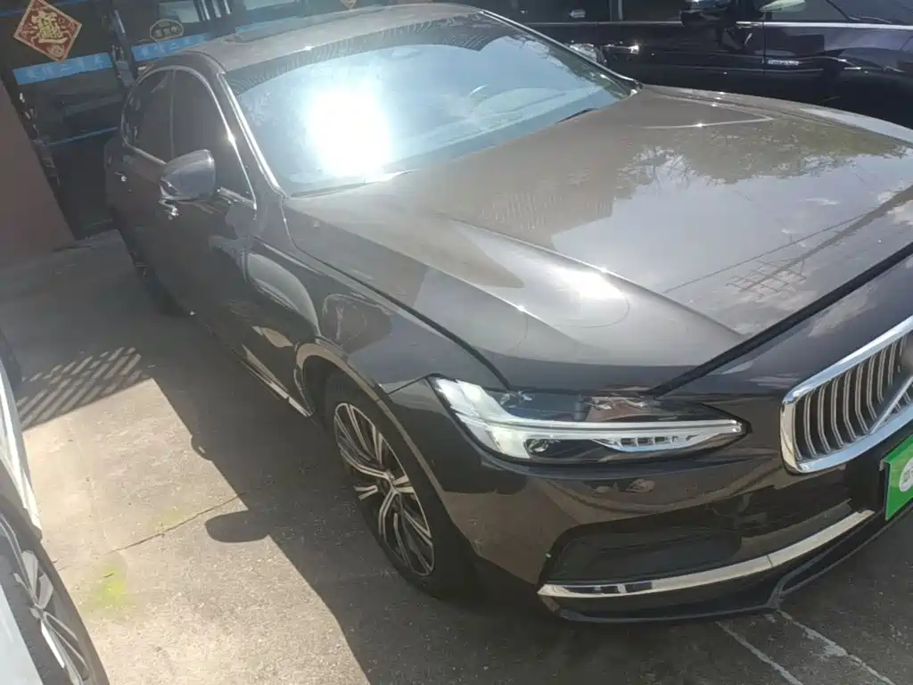 Volvo S90 — миниатюра 4