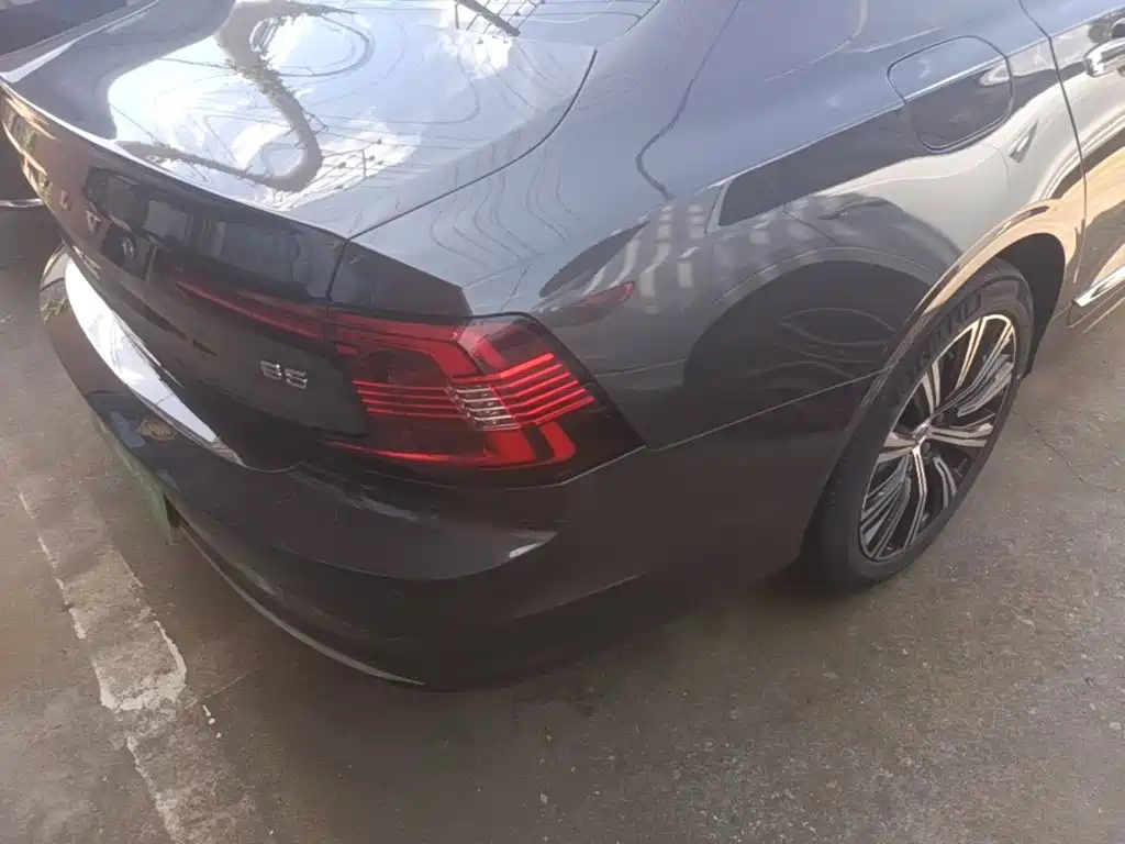 Volvo S90 — миниатюра 8