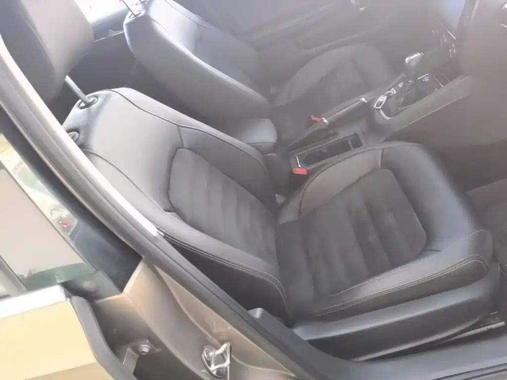 Volkswagen Sagitar — миниатюра 25