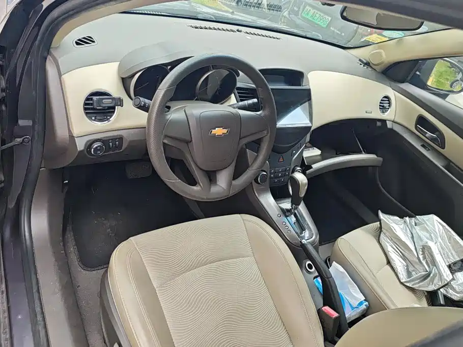 Chevrolet Cruze — миниатюра 12