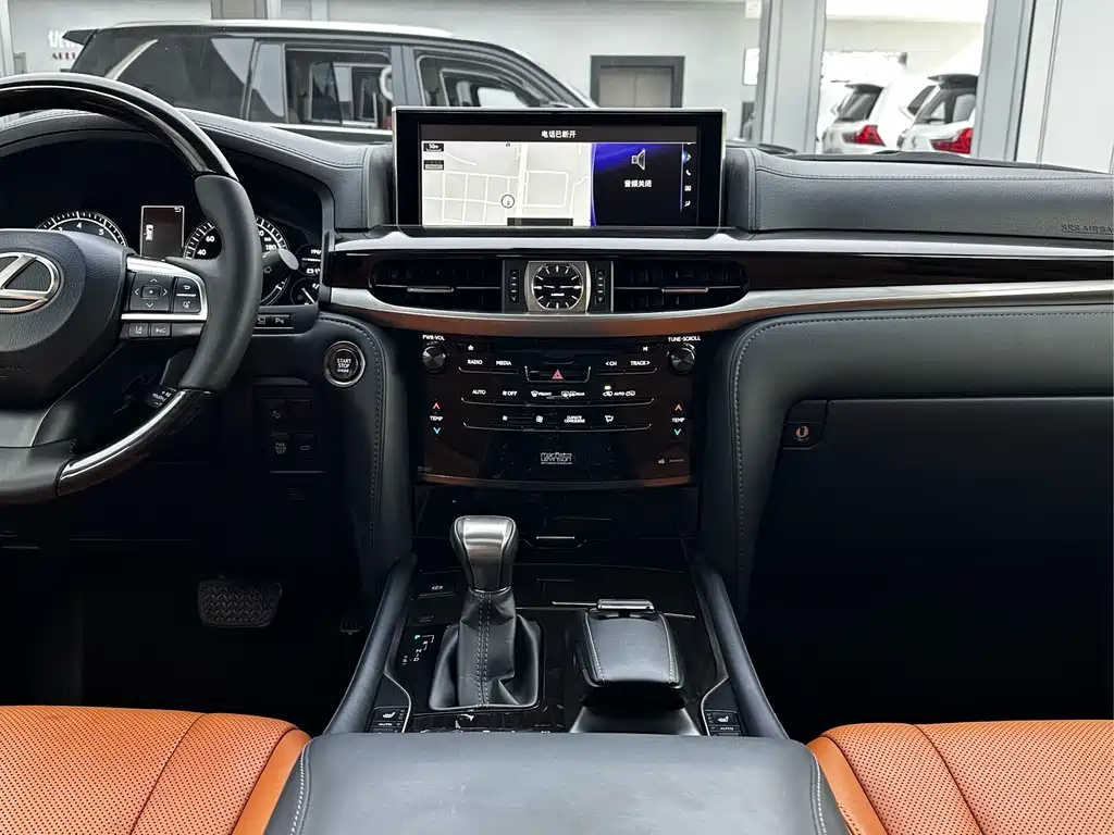 Lexus LX 570 Premium Luxury Edition, фото 15
