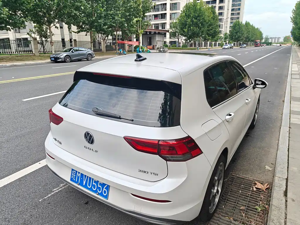 Volkswagen Golf — миниатюра 10