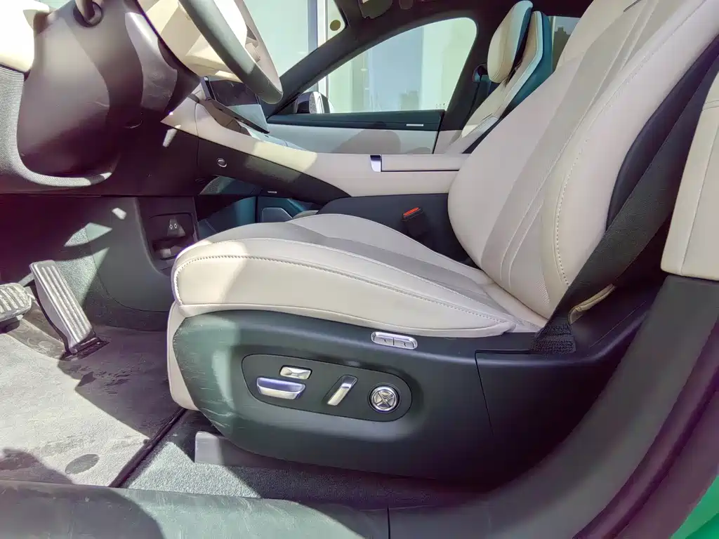 XIAOMI CAR XIAOMI YU7