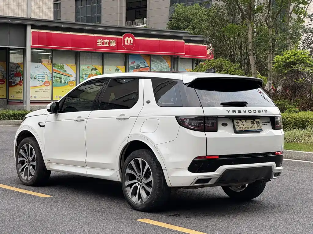 Land Rover Discovery Sport — миниатюра 9