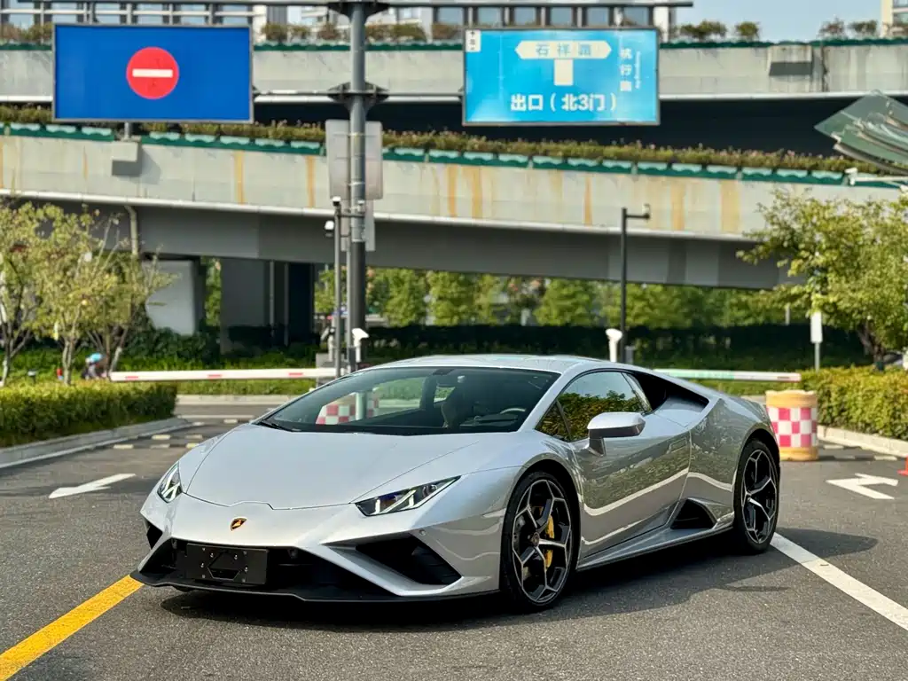 Lamborghini Huracán — миниатюра 2