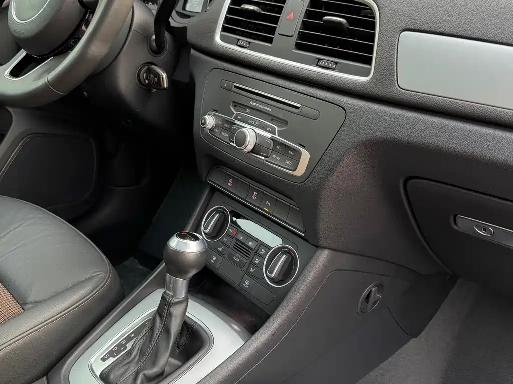 Audi Q3 — миниатюра 12
