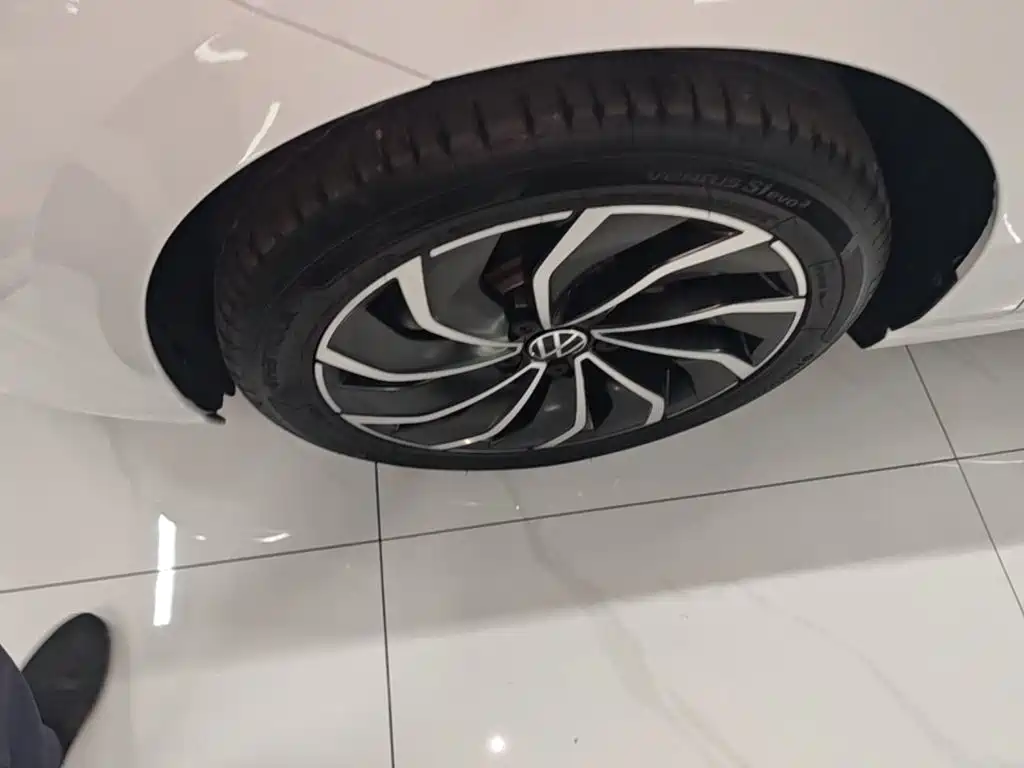 Volkswagen Golf — миниатюра 23