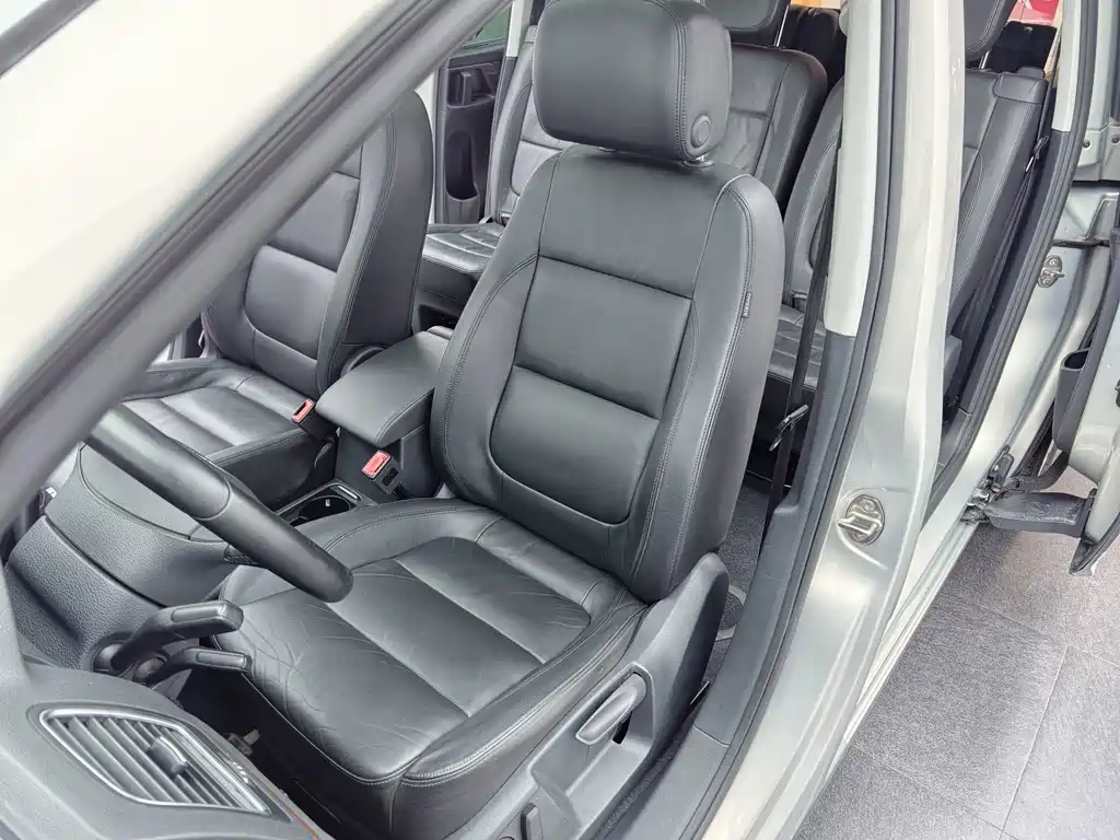 Volkswagen Sharan — миниатюра 9