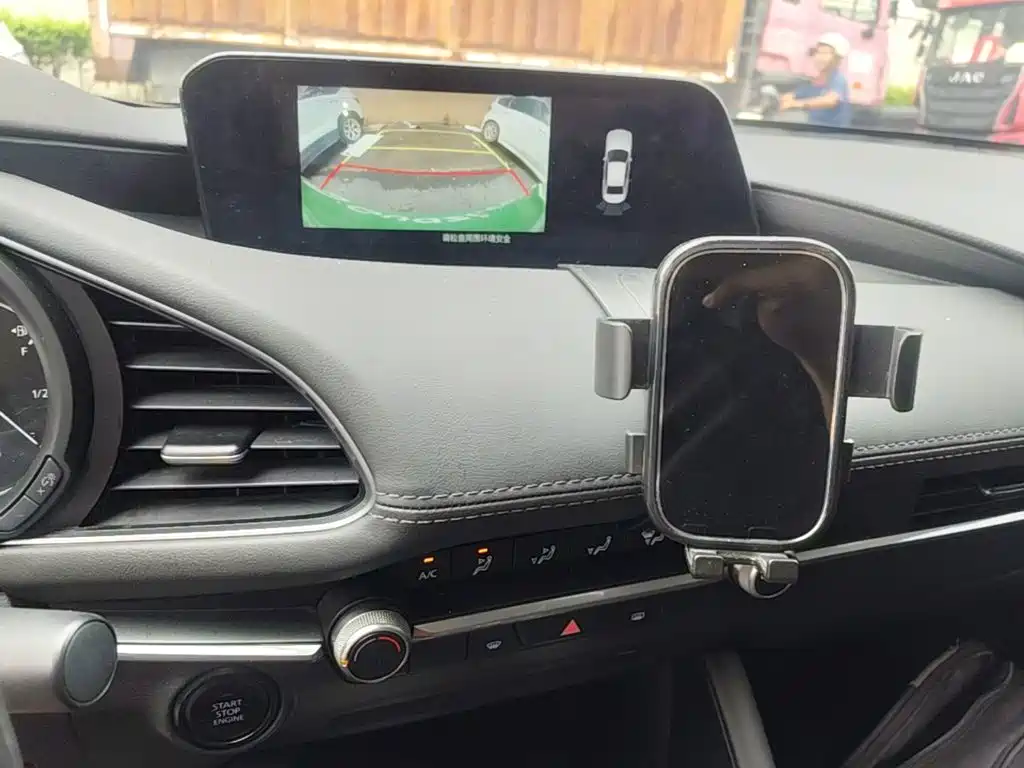Mazda 3 Axela — миниатюра 13