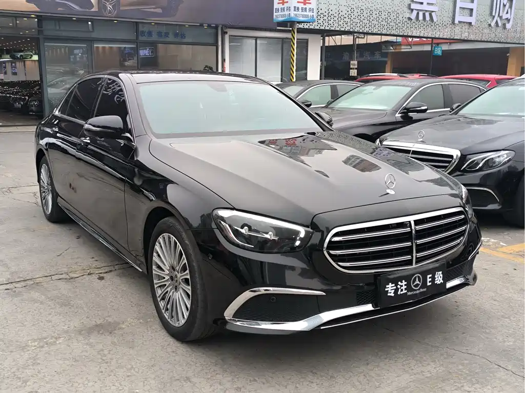 MERCEDES-BENZ E CLASS