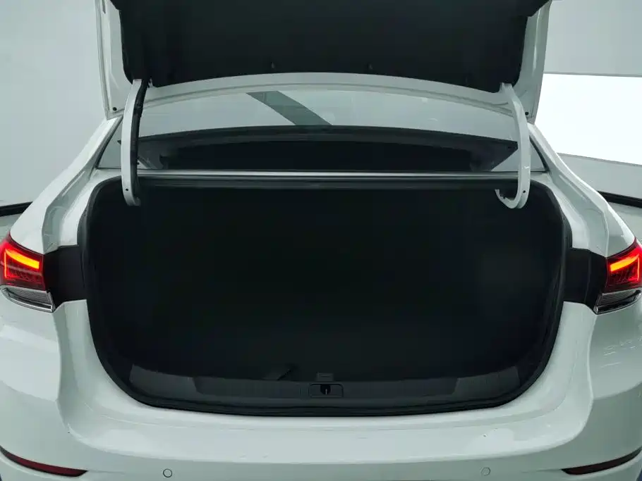 Buick Excelle — миниатюра 4