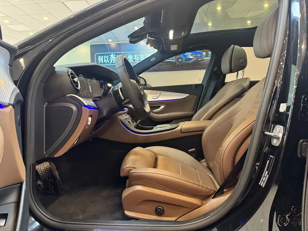 MERCEDES-BENZ E CLASS