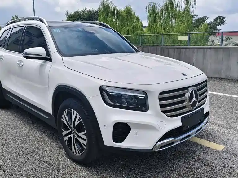 Mercedes-Benz GLB — миниатюра 3