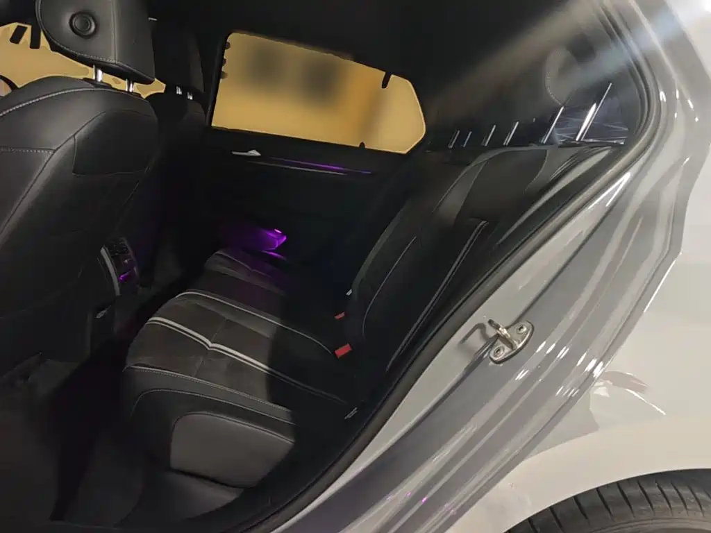 Volkswagen Golf — миниатюра 17