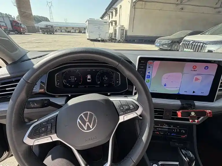 Volkswagen Sagitar — миниатюра 3