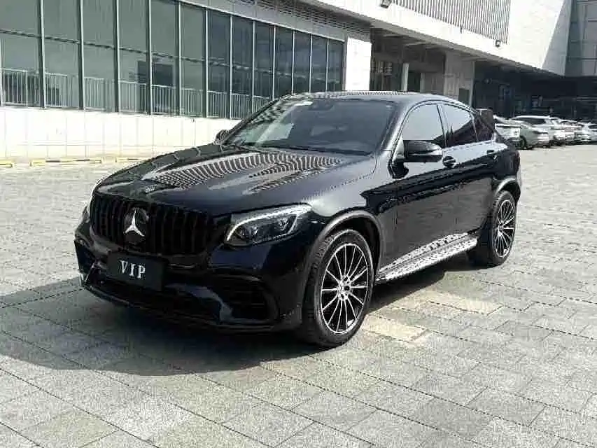 2019 Mercedes-Benz AMG GLC - zdjęcie 1 z 9