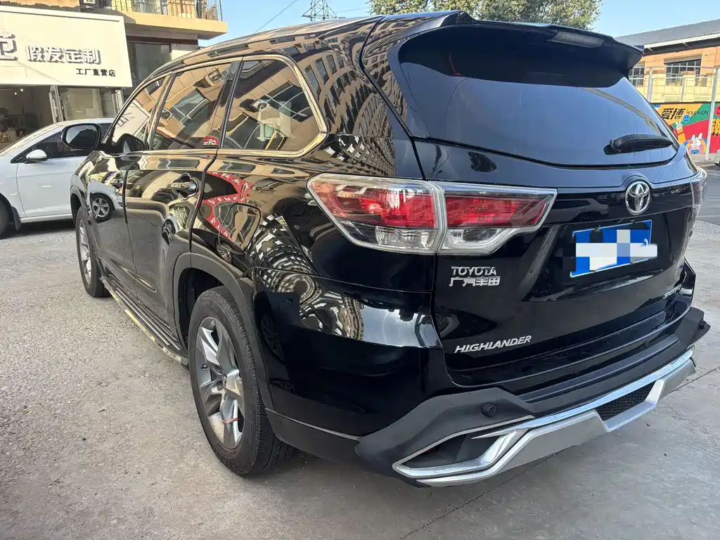 Toyota Highlander — миниатюра 5