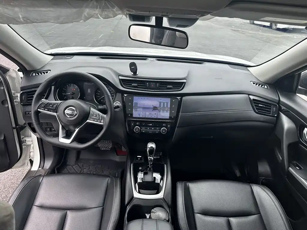 Nissan X-Trail — миниатюра 5