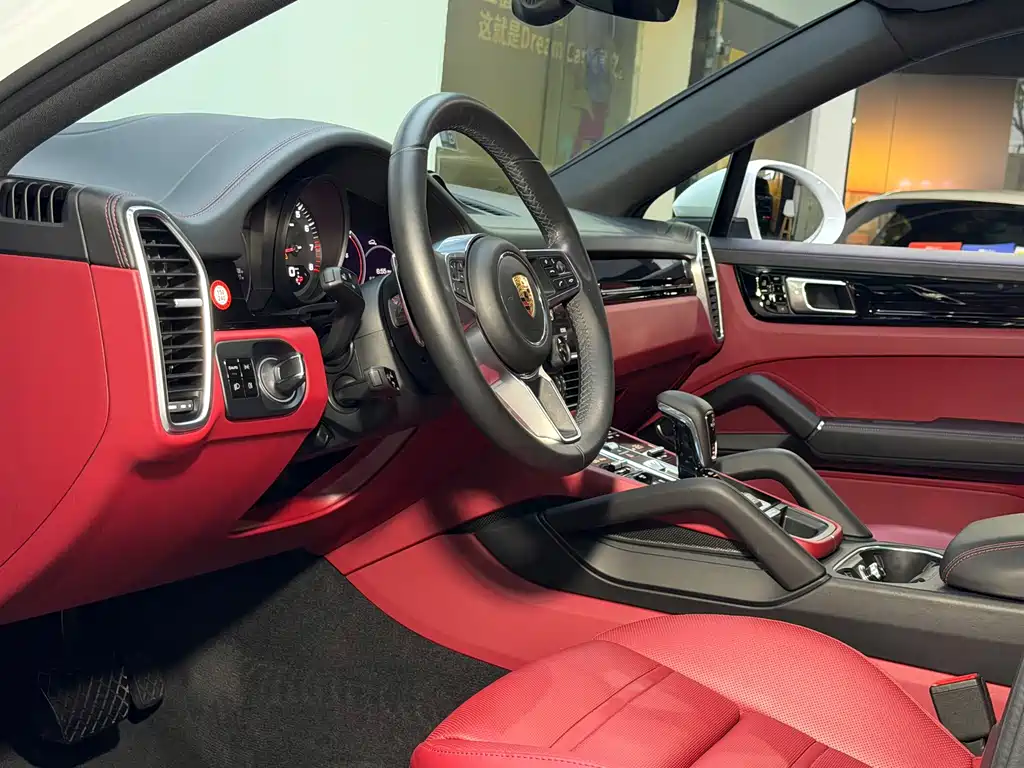 Porsche Cayenne — миниатюра 11