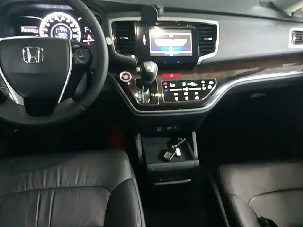 Honda Odyssey — миниатюра 10