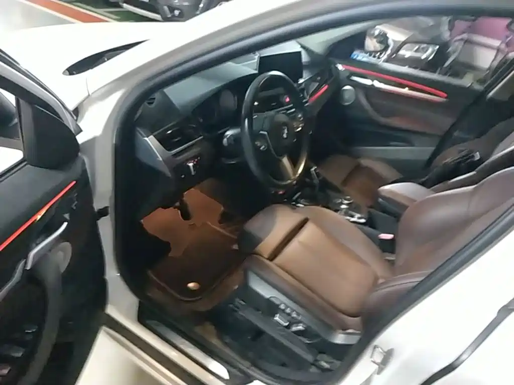 BMW X1 — миниатюра 11