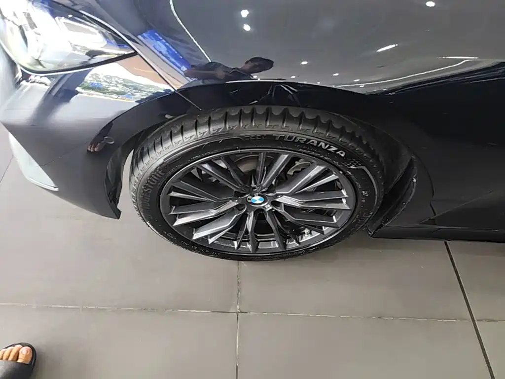 BMW 3 Series — миниатюра 23