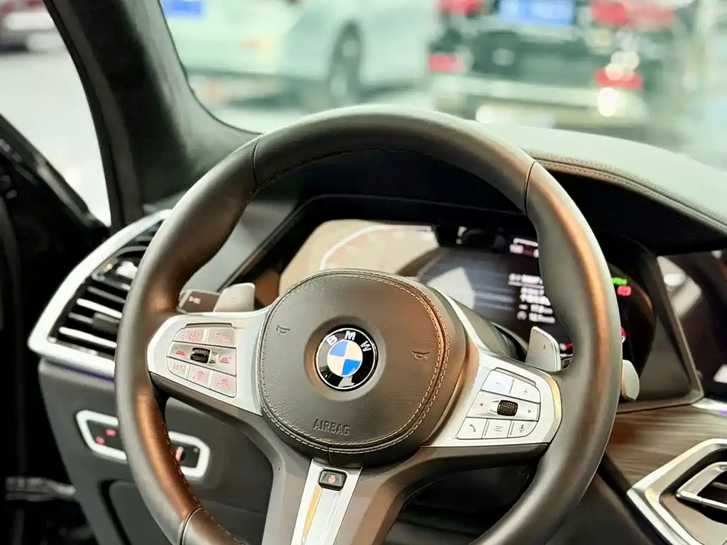BMW X5 — миниатюра 4