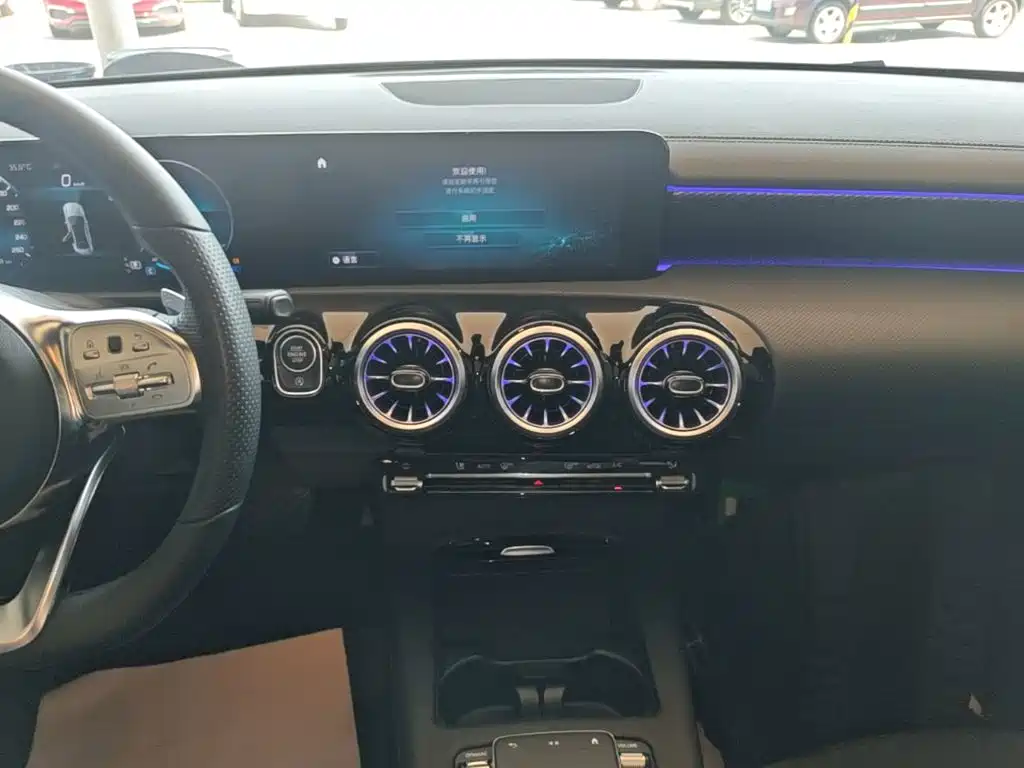 Mercedes-Benz A-Class — миниатюра 13