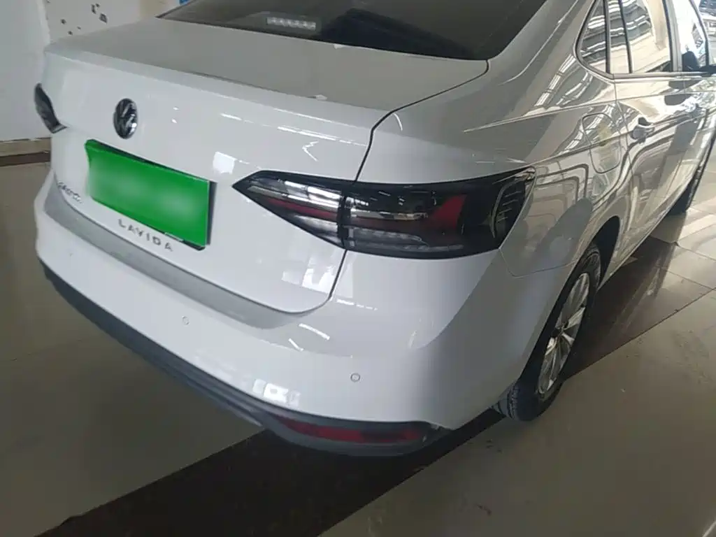 Volkswagen Lavida — миниатюра 8