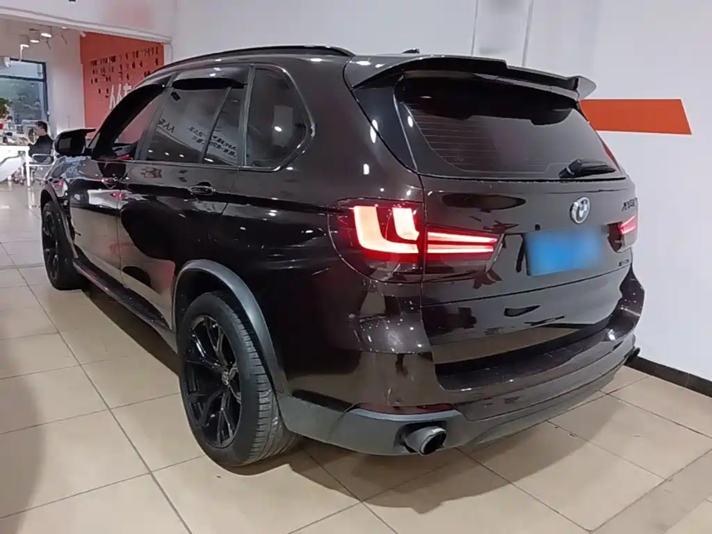 BMW X5 (Import) — миниатюра 5