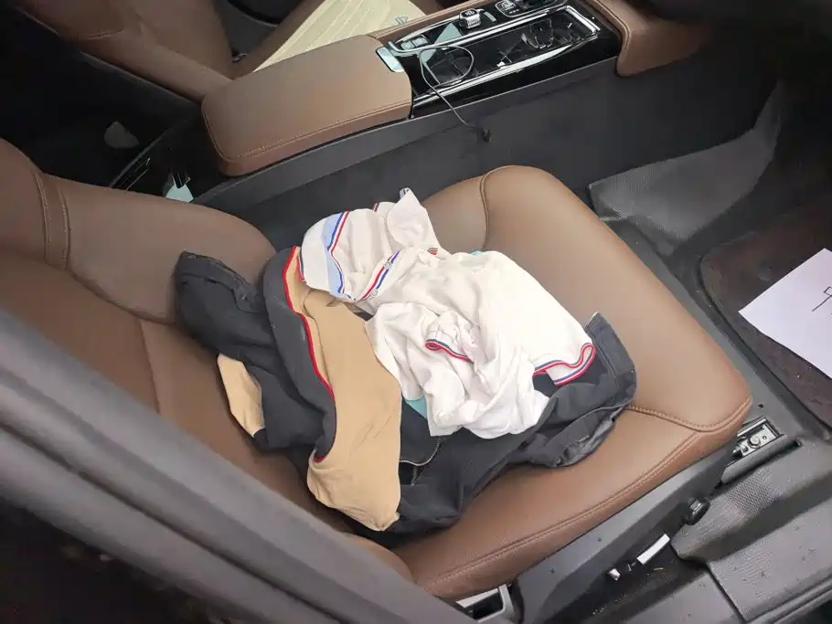 Volvo S90 — миниатюра 8