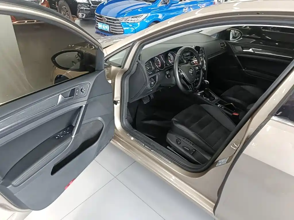 Volkswagen Golf — миниатюра 16