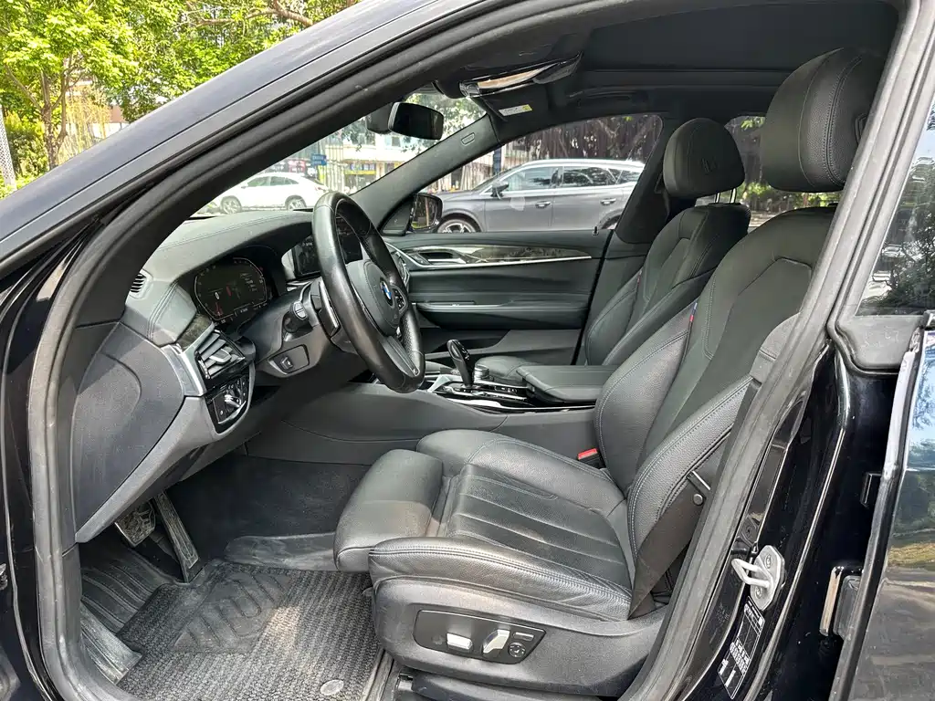 BMW 6 Series GT — миниатюра 5