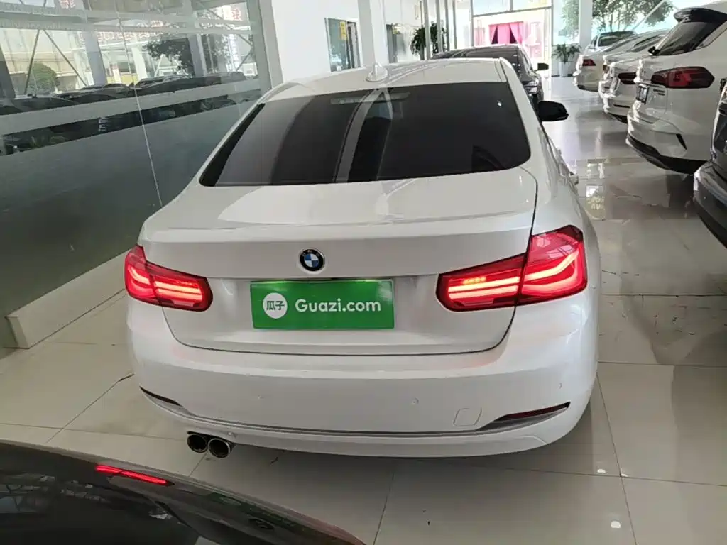 BMW 3 Series — миниатюра 6