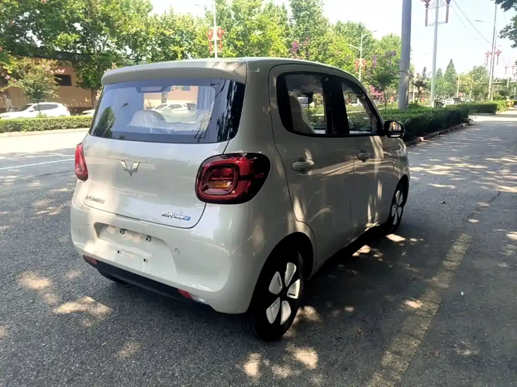 Wuling MINIEV — миниатюра 7
