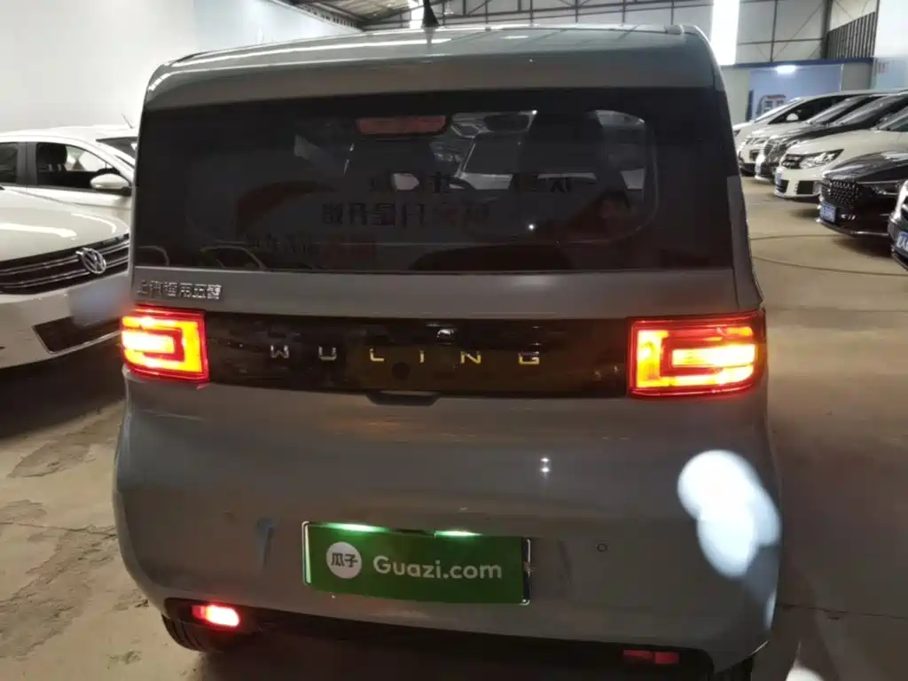 Wuling MINIEV — миниатюра 6