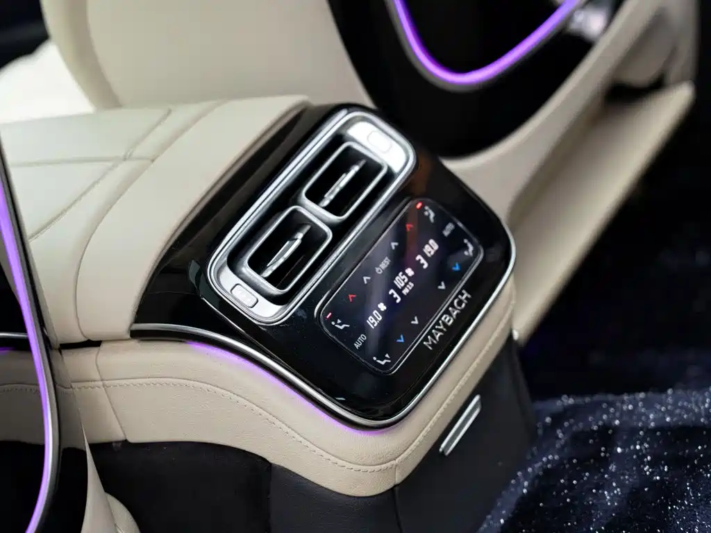 Mercedes-Benz S-Class — миниатюра 14