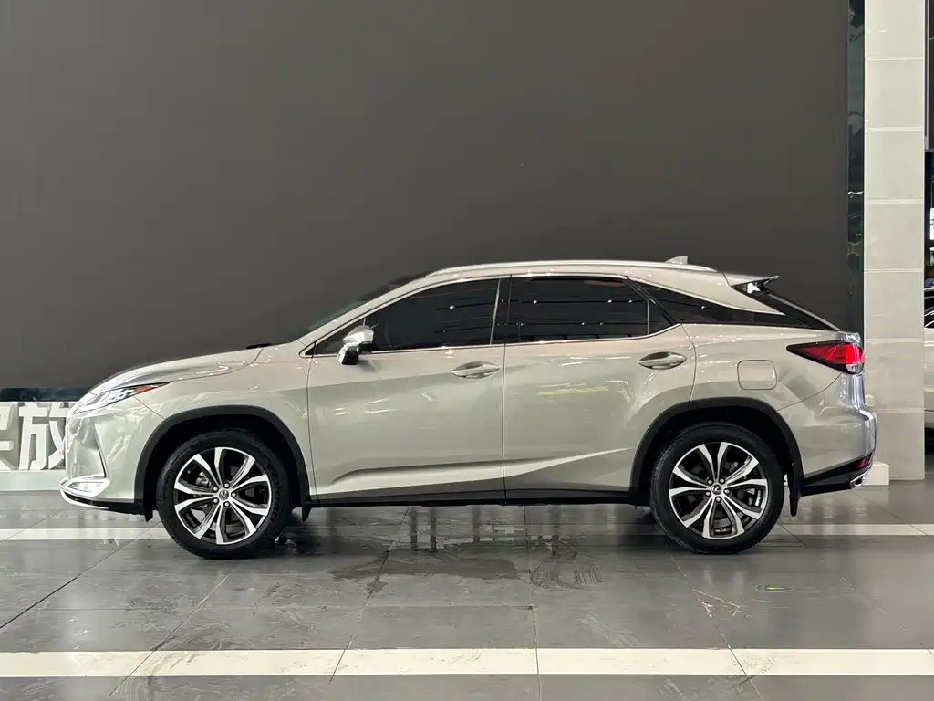 Lexus RX — миниатюра 27