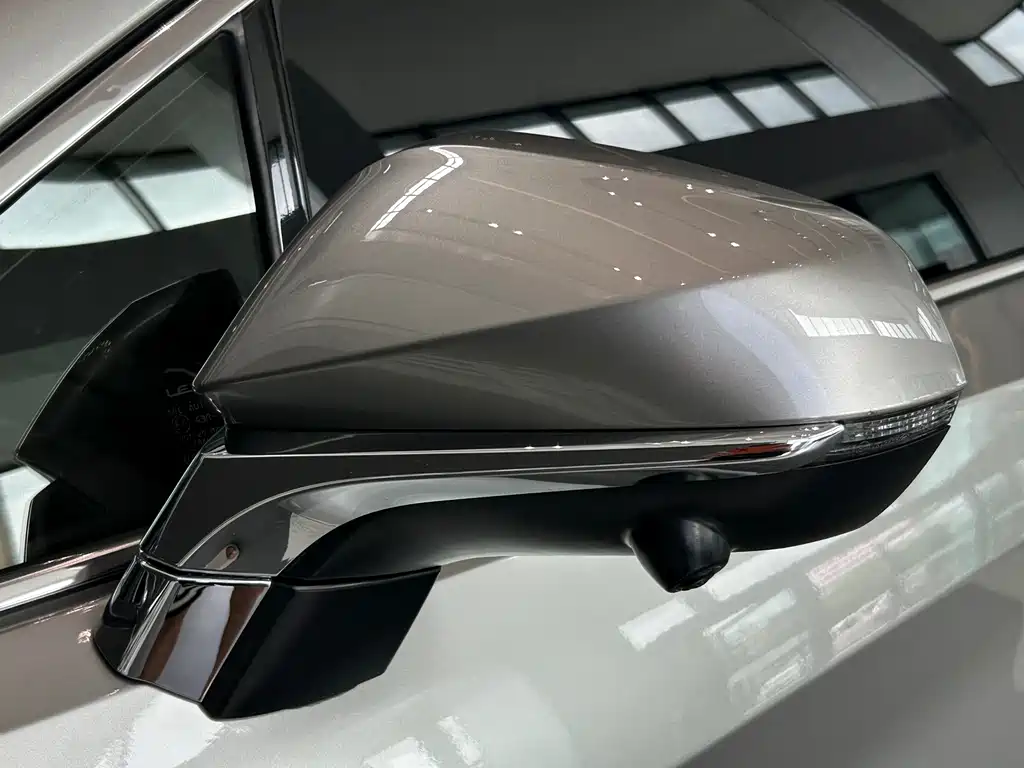 Lexus RX — миниатюра 26