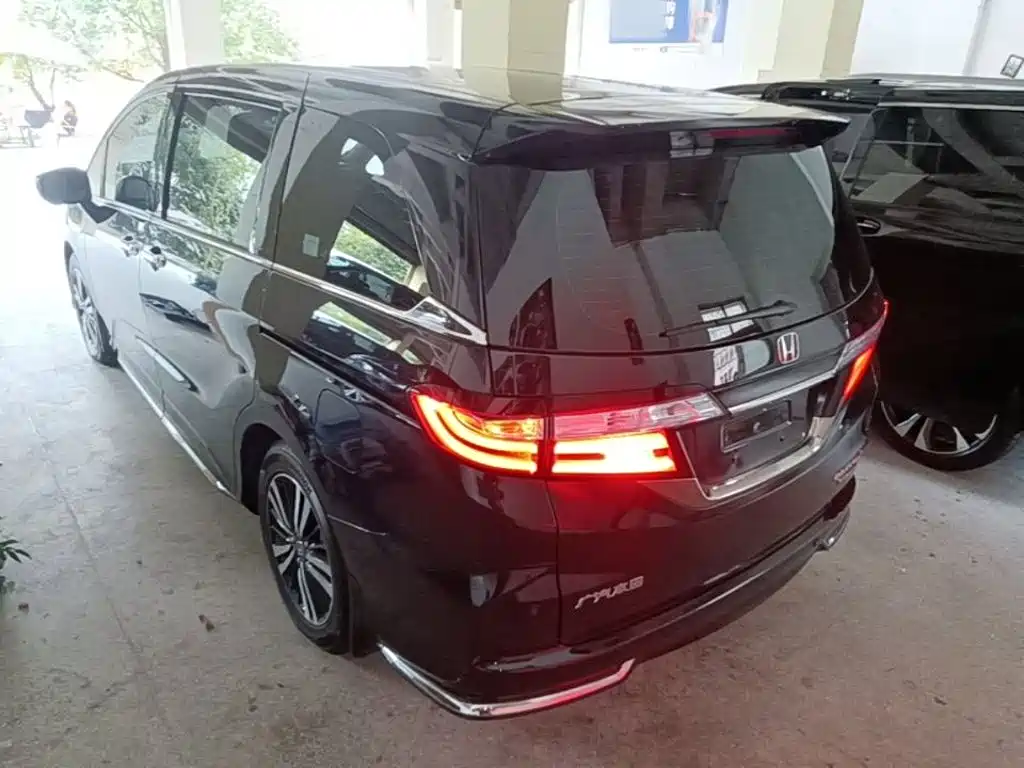 Honda Odyssey — миниатюра 5