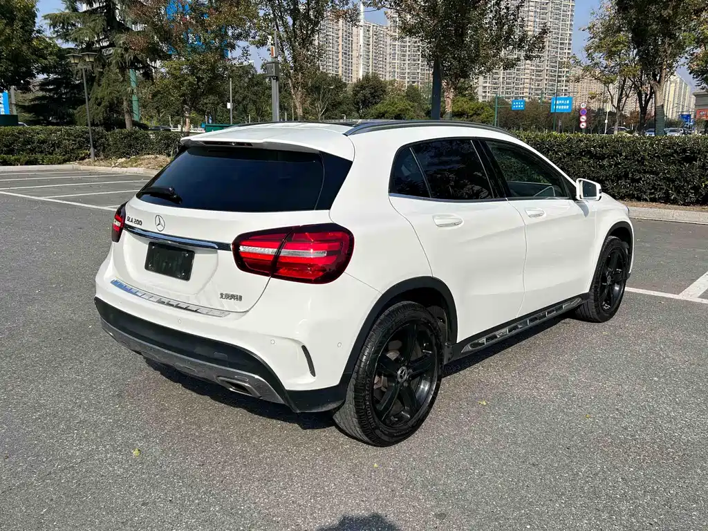Mercedes-Benz GLA — миниатюра 3