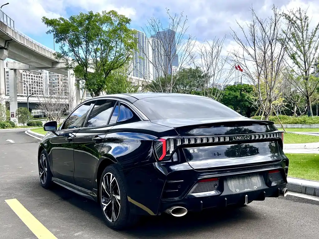 Lynk & Co 03 — миниатюра 6