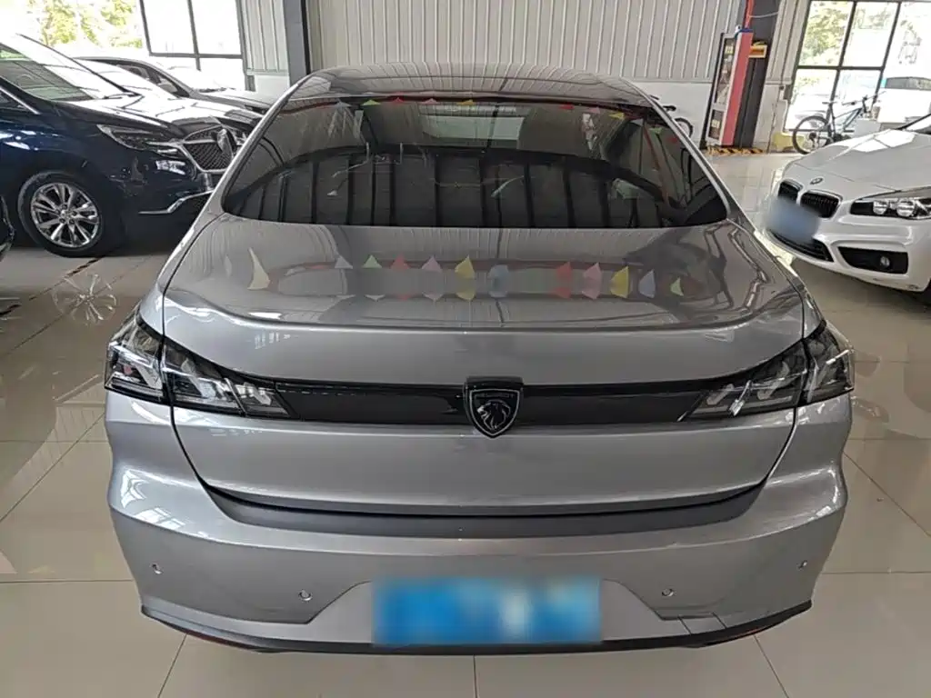 Peugeot 408 — миниатюра 6