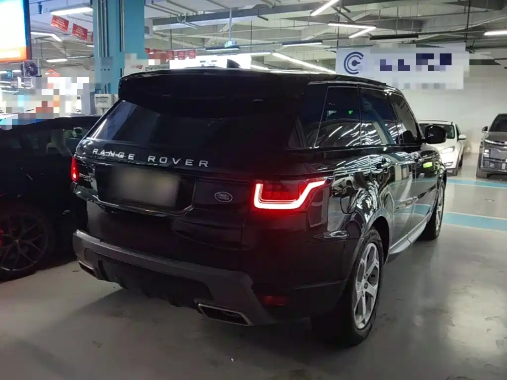Land Rover Sport PHEV — миниатюра 7