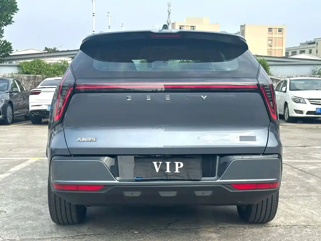 Geely Boyue L — миниатюра 10