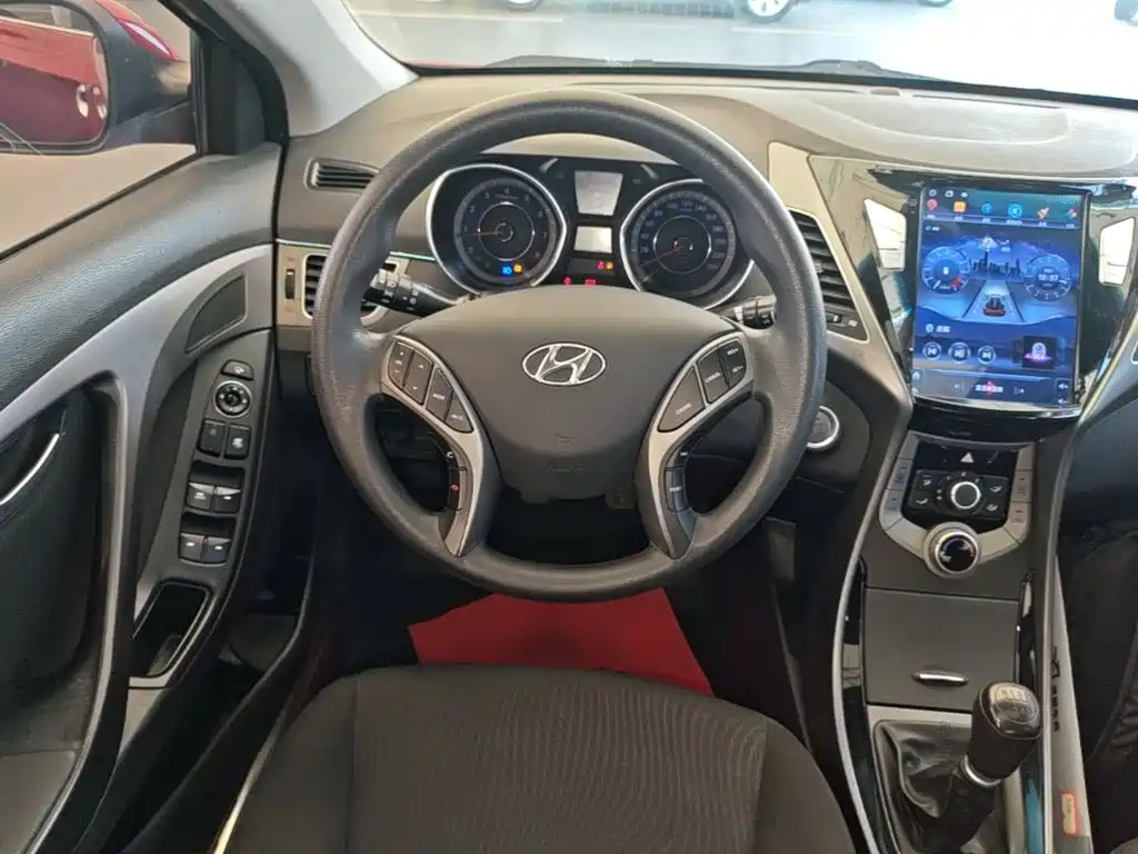 Hyundai Elantra Langdong — миниатюра 11