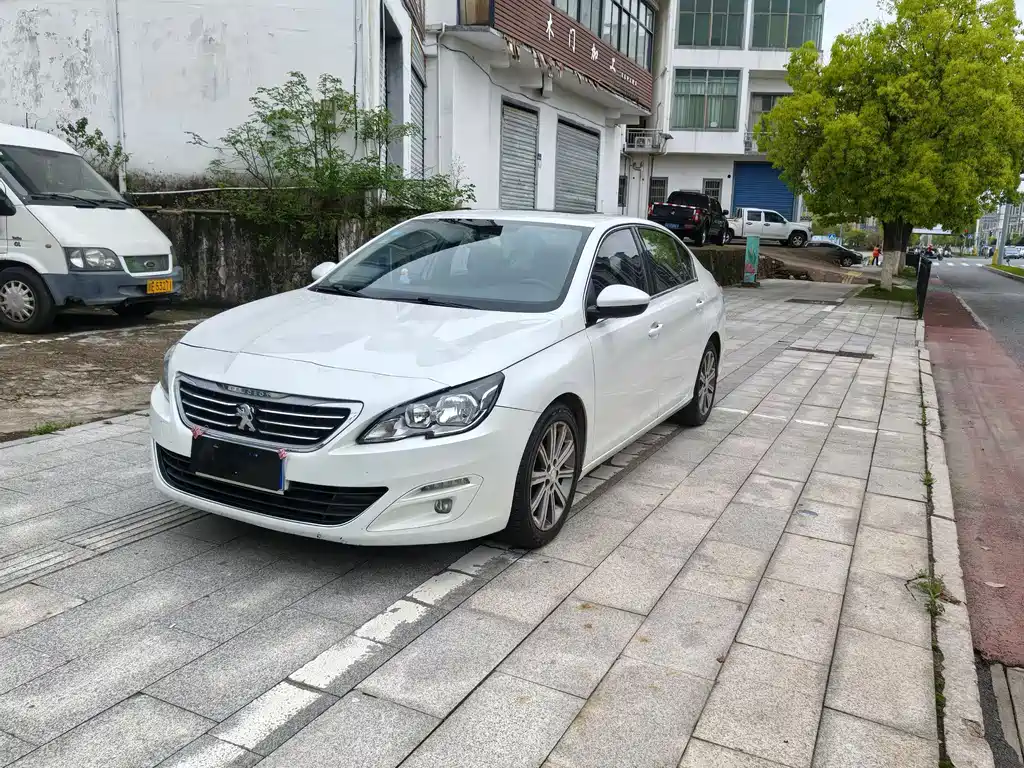 2015 Peugeot 408 - zdjęcie 1 z 9