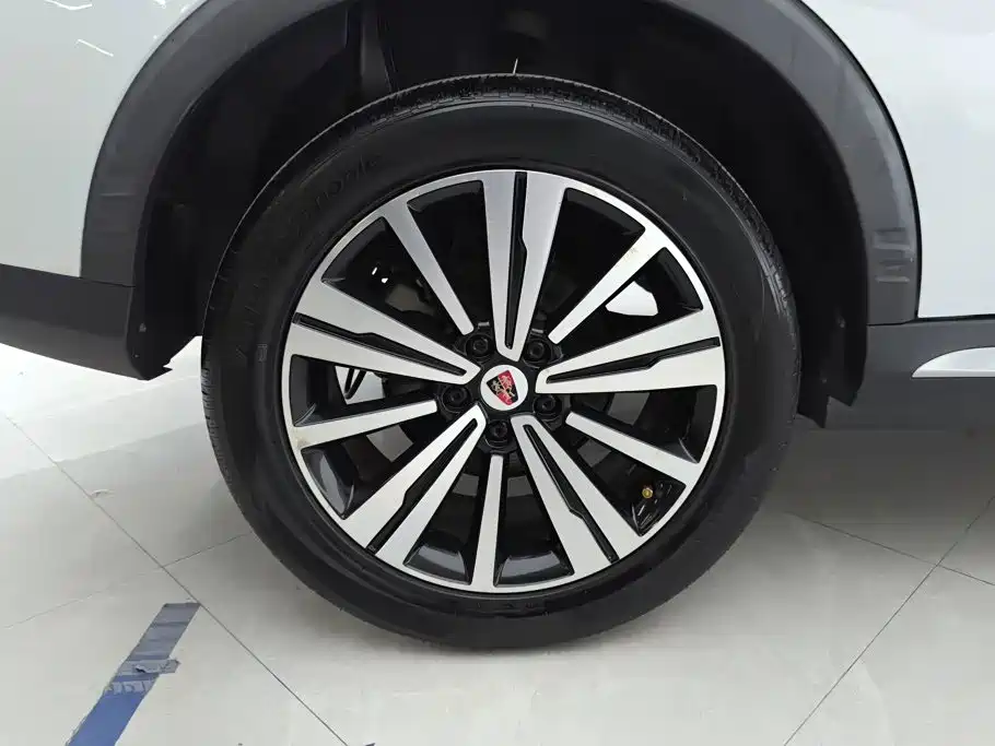 Roewe RX5 — миниатюра 6